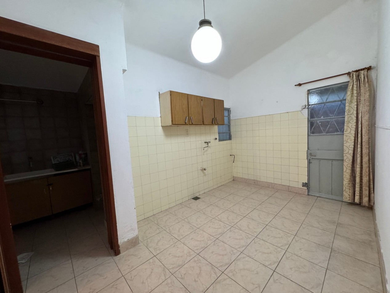 VENTA | Casa de 2 dormitorios Apta Credito - Zona 3 de Febrero y Vucetich - Parana
