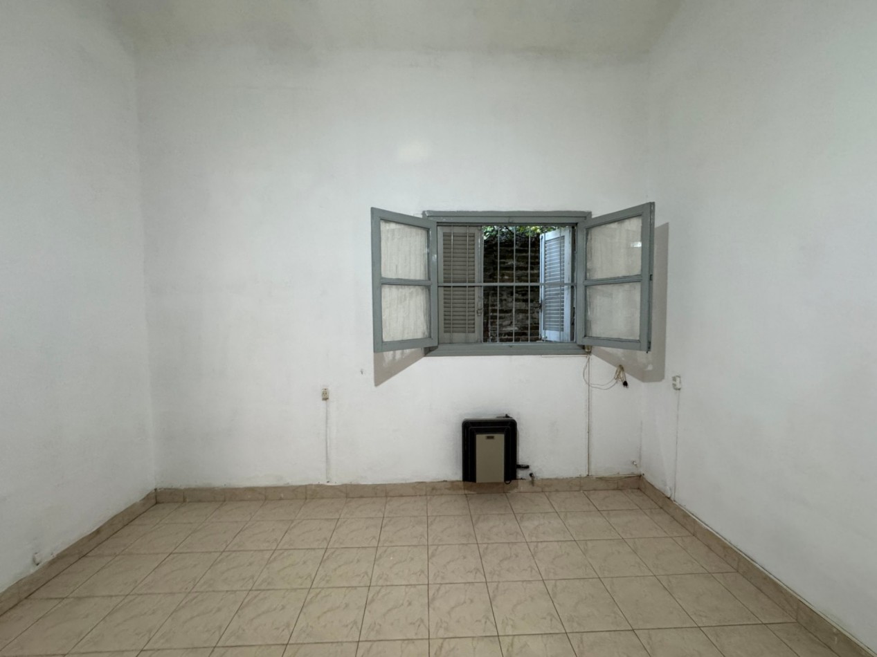 VENTA | Casa de 2 dormitorios Apta Credito - Zona 3 de Febrero y Vucetich - Parana