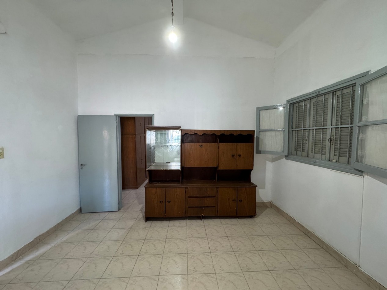 VENTA | Casa de 2 dormitorios Apta Credito - Zona 3 de Febrero y Vucetich - Parana