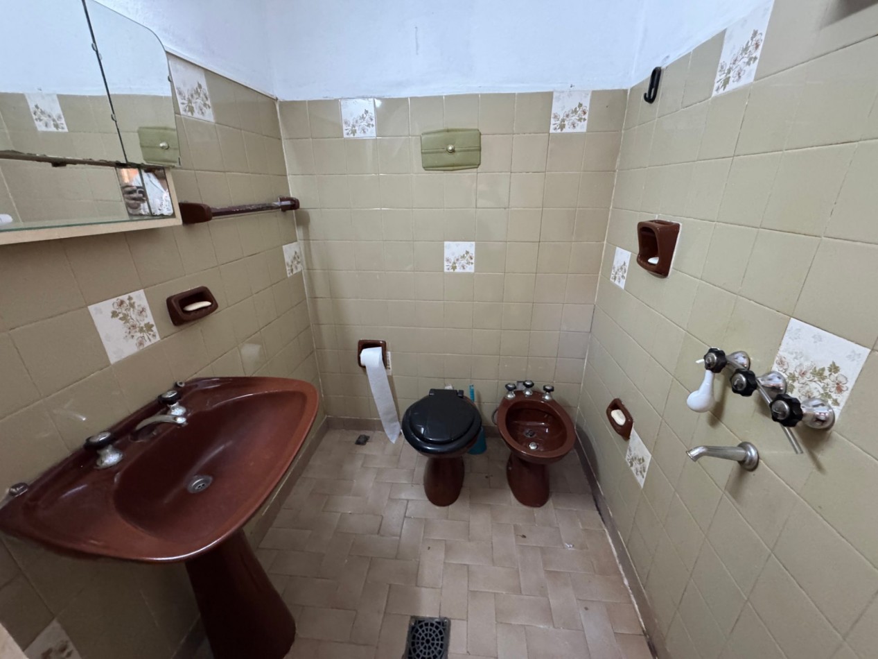 VENTA | Casa de 2 dormitorios Apta Credito - Zona 3 de Febrero y Vucetich - Parana