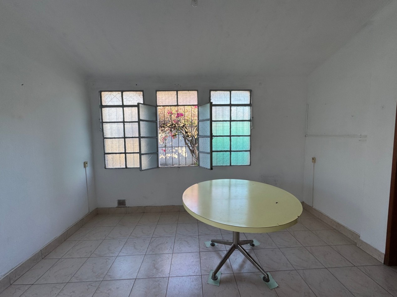 VENTA | Casa de 2 dormitorios Apta Credito - Zona 3 de Febrero y Vucetich - Parana