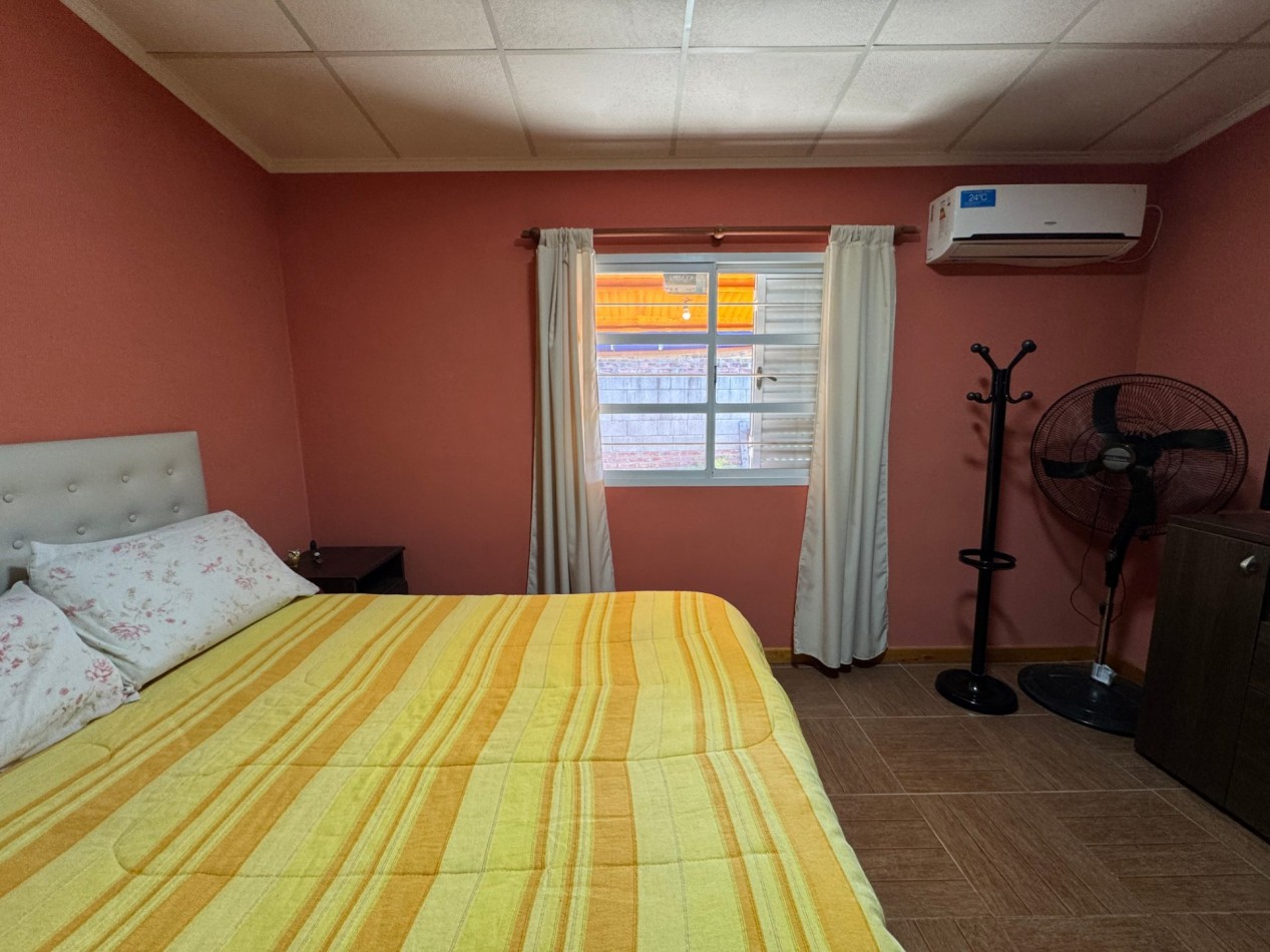 SE VENDE CASA CON AMPLIO TERRENO