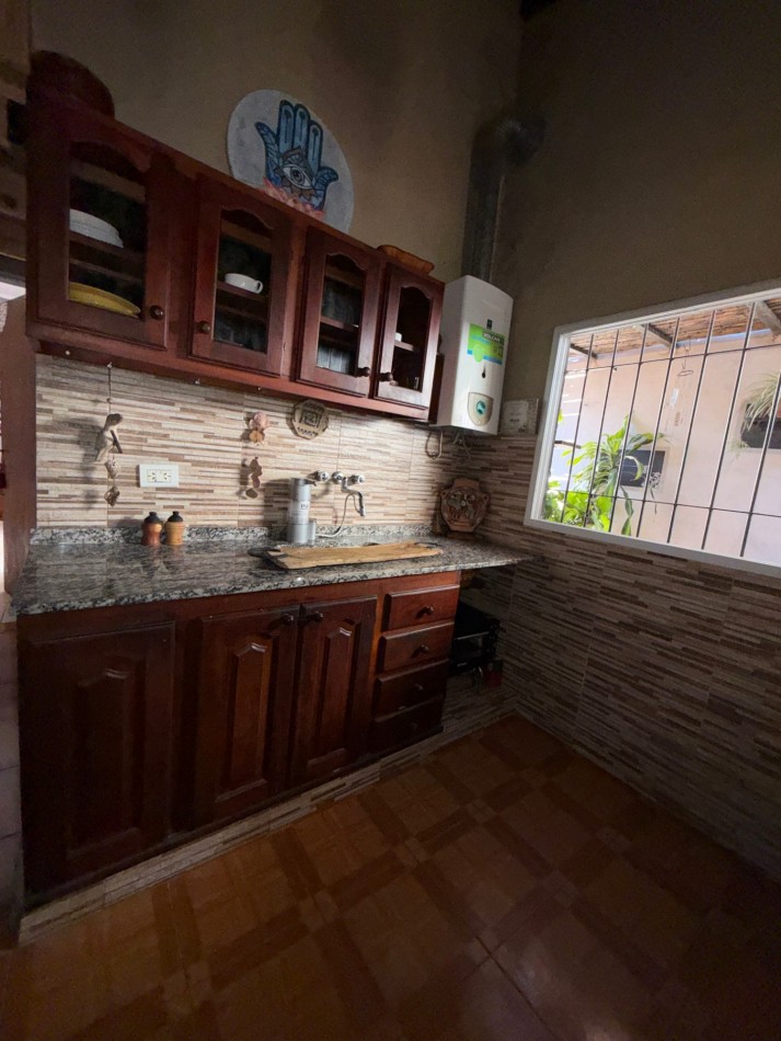 VENTA | OPORTUNIDAD DE INVERSION: CASA DE 3 DORMITORIOS CON QUINCHO