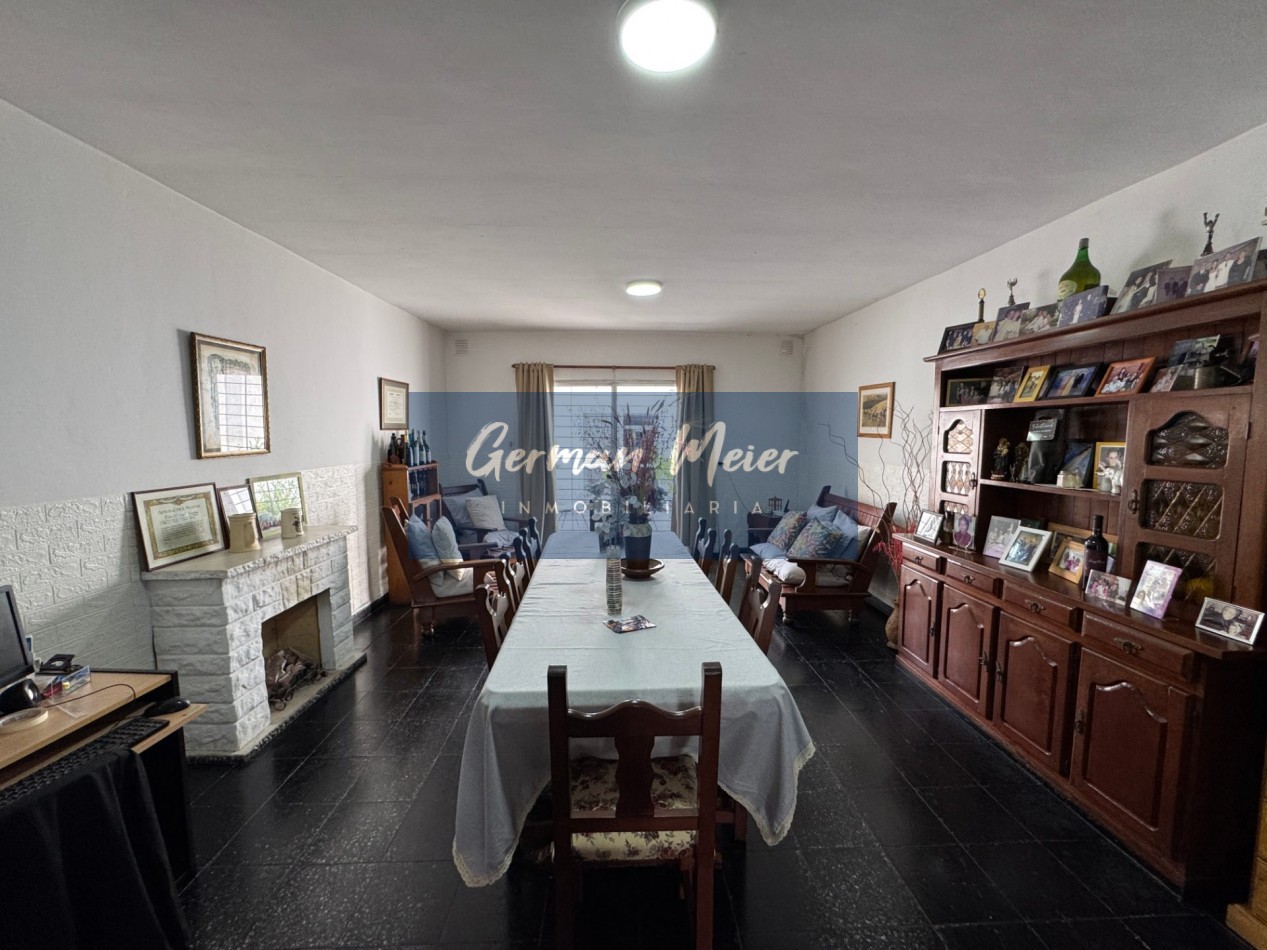VENTA CASA CENTRICA 4 DORMITORIOS CON PILETA - PARANA