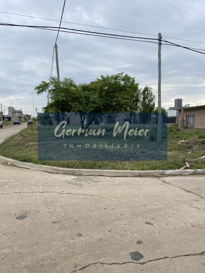 SE VENDE TERRENO EN  SAN BENITO-ALTOS DEL ESTE