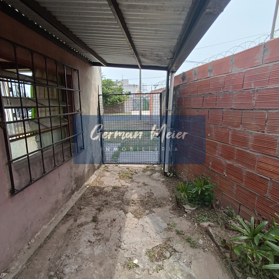 OPORTUNIDAD SE VENDE CASA A REACONDICIONAR