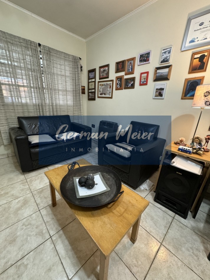 SE VENDE DUPLEX DE 2 DORM. ZONA AV. RAMIREZ Y SAROBE