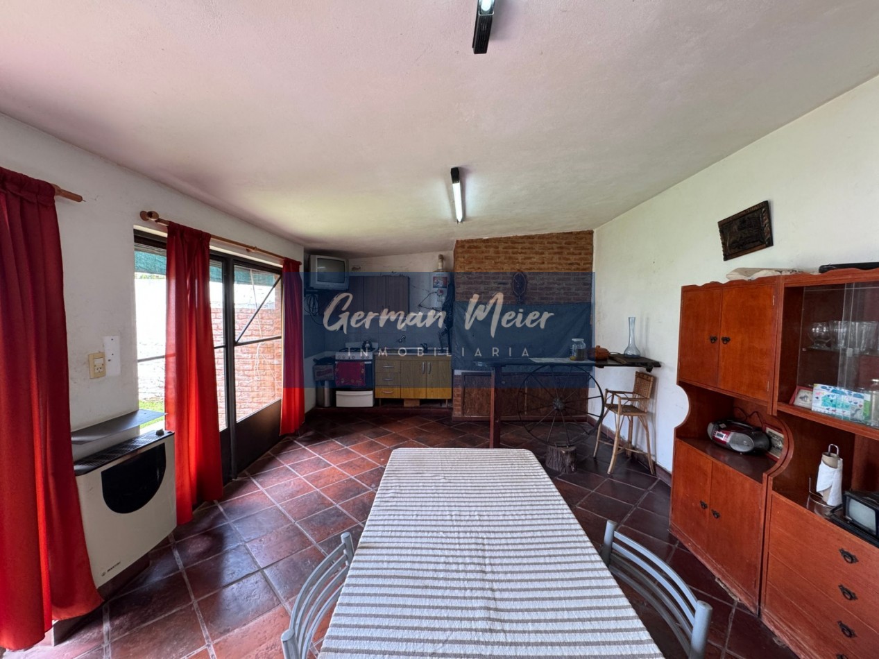 VENTA CASA CENTRICA 4 DORMITORIOS CON PILETA - PARANA