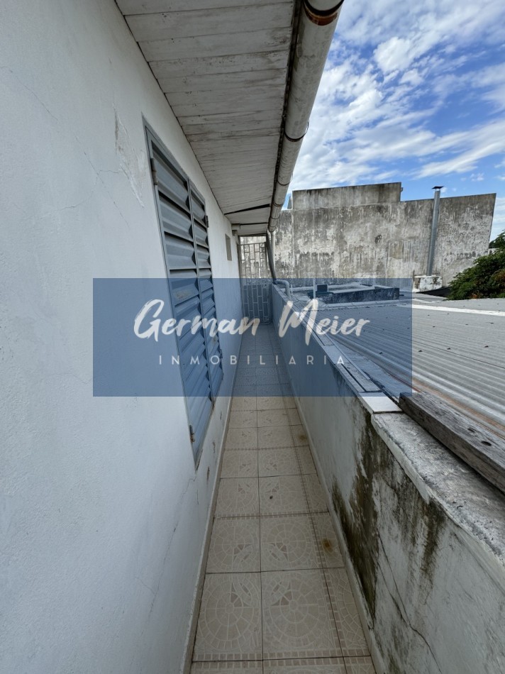 OPORTUNIDAD VENDO INMUEBLE SOBRE AV. RAMIREZ CON GALPON