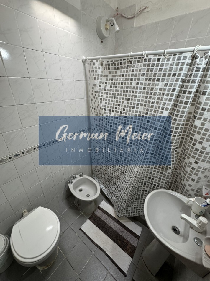 SE VENDE EXCELENTE CASA 2 DORM. ZONA AV. FRIULI Y AV. SAN MARTIN