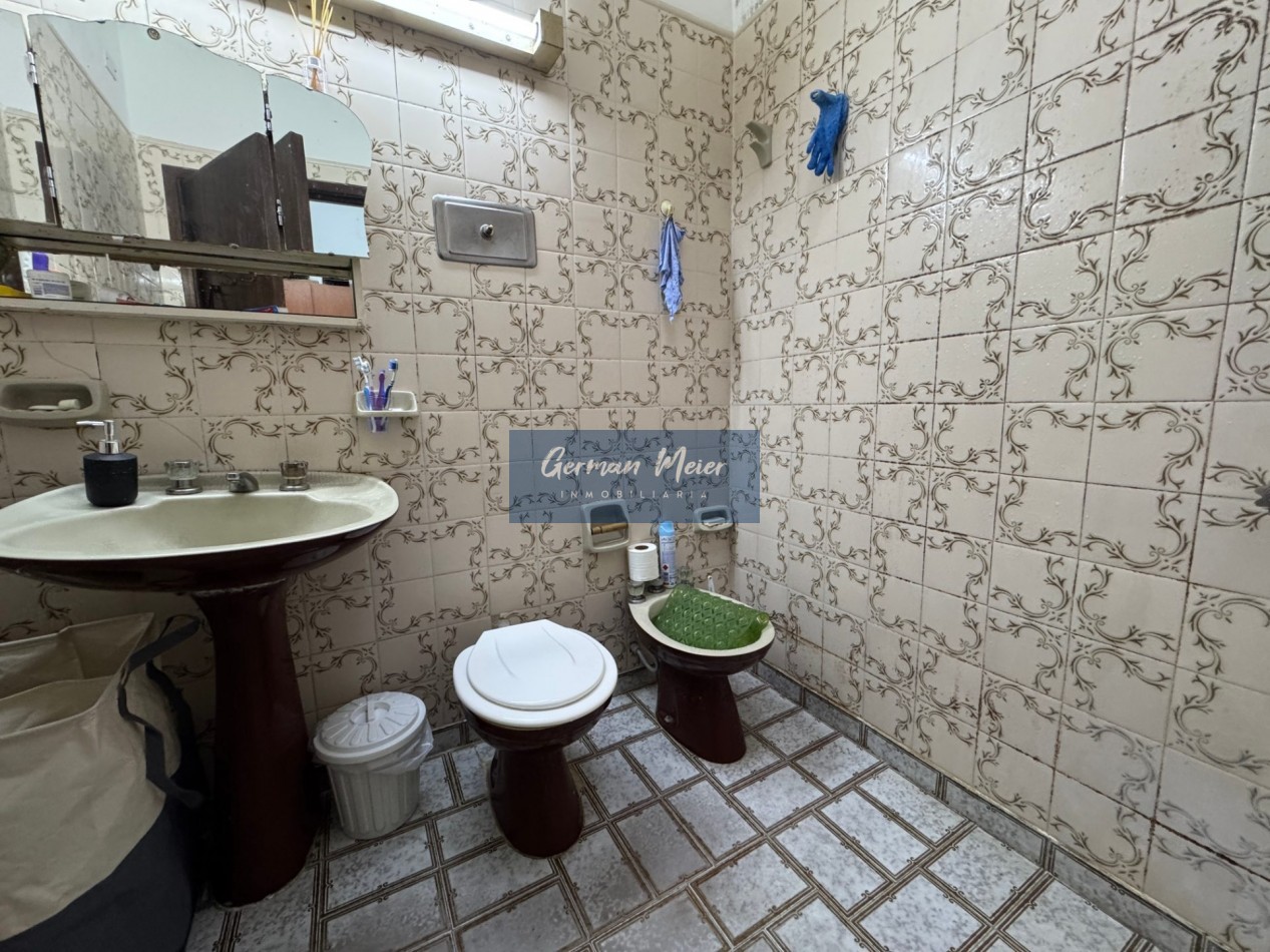 VENDO - Casa 3 dormitorios con patio y cochera APTA CREDITO HIPOTCARIO en Parana - Entre Rios