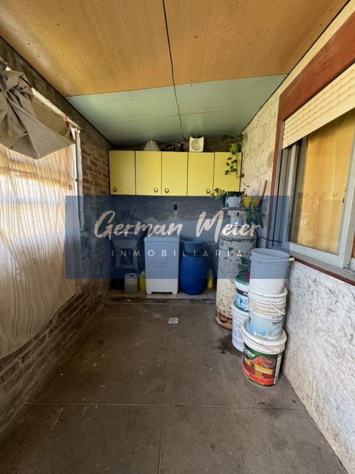 SE VENDE EXCELENTE CASA 2 DORM. ZONA AV. FRIULI Y AV. SAN MARTIN