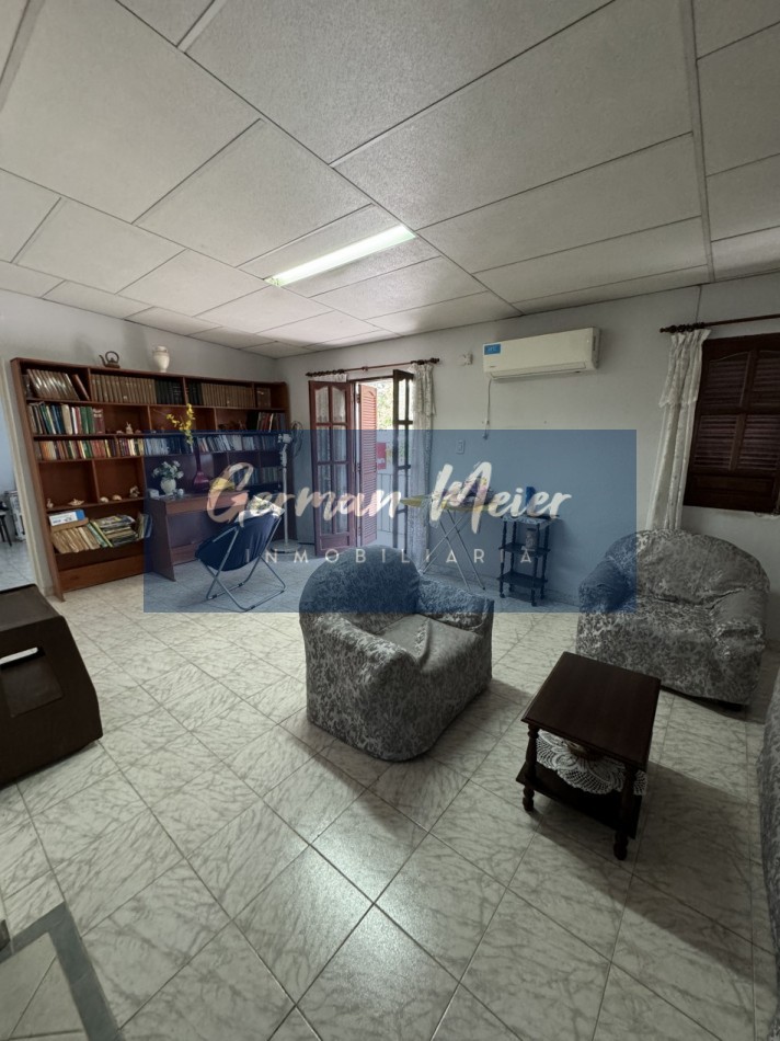 OPORTUNIDAD VENDO INMUEBLE SOBRE AV. RAMIREZ CON GALPON