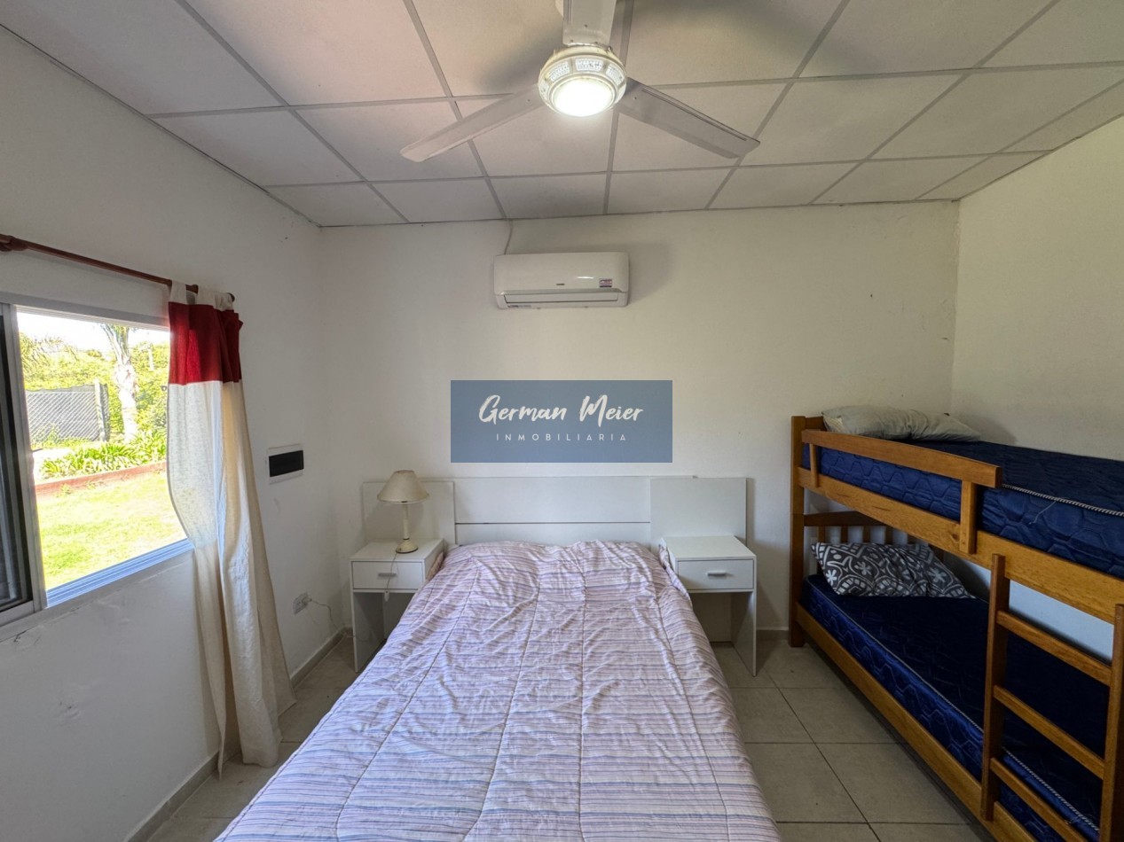 CASA QUINTA CON PISCINA Y AMPLIO TERRENO - SAUCE MONTRULL