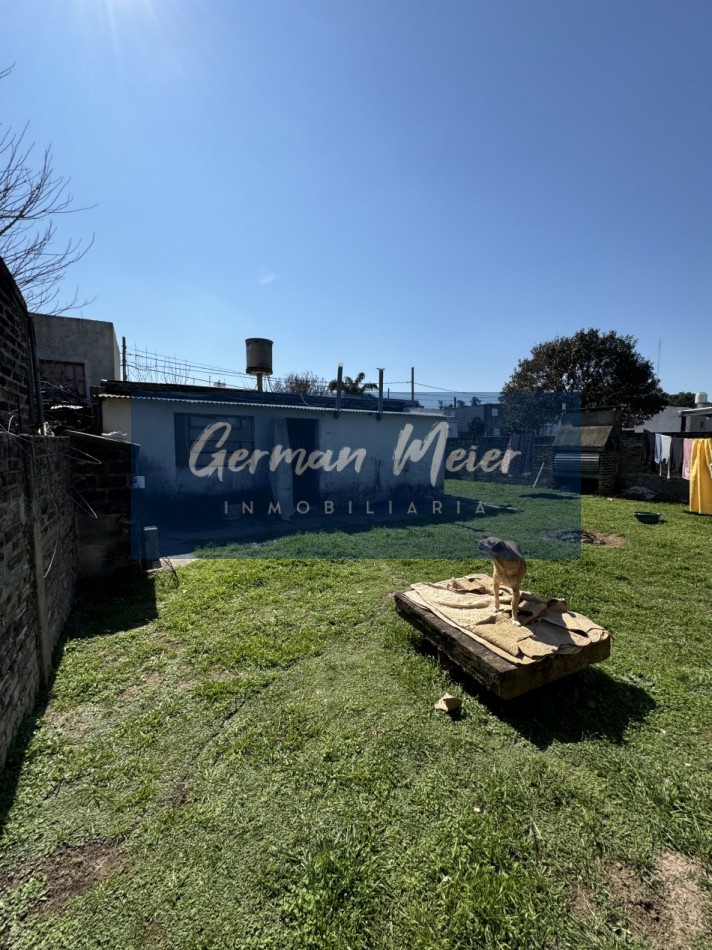 SE VENDE EXCELENTE CASA 2 DORM. ZONA AV. FRIULI Y AV. SAN MARTIN