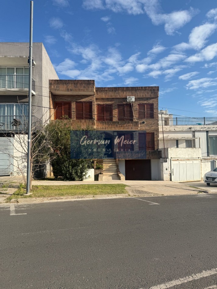 🏡 ALQUILER | GRAN CASA DE 3 PLANTAS - ZONA THOMPSON
