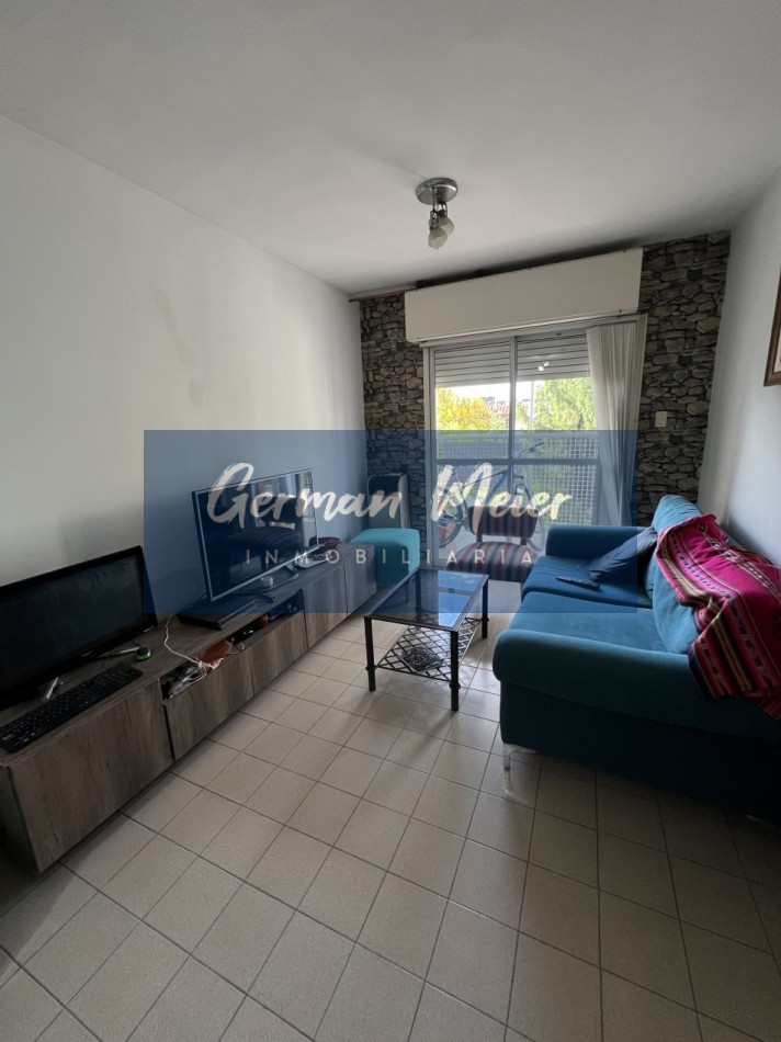 SE VENDE DEPARTAMENTO CENTRICO DE DOS DORMITORIOS