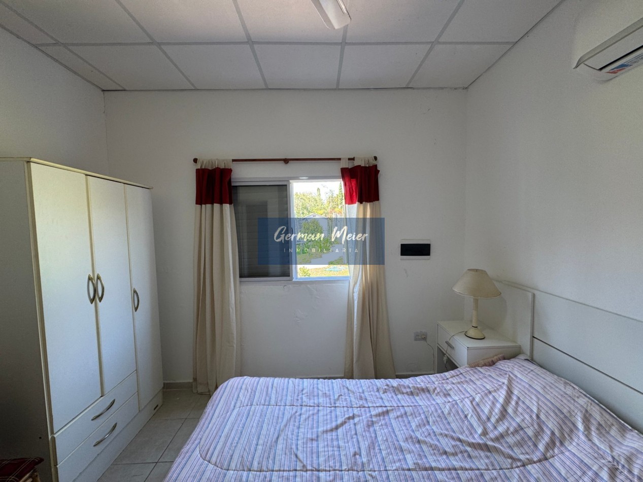CASA QUINTA CON PISCINA Y AMPLIO TERRENO - SAUCE MONTRULL