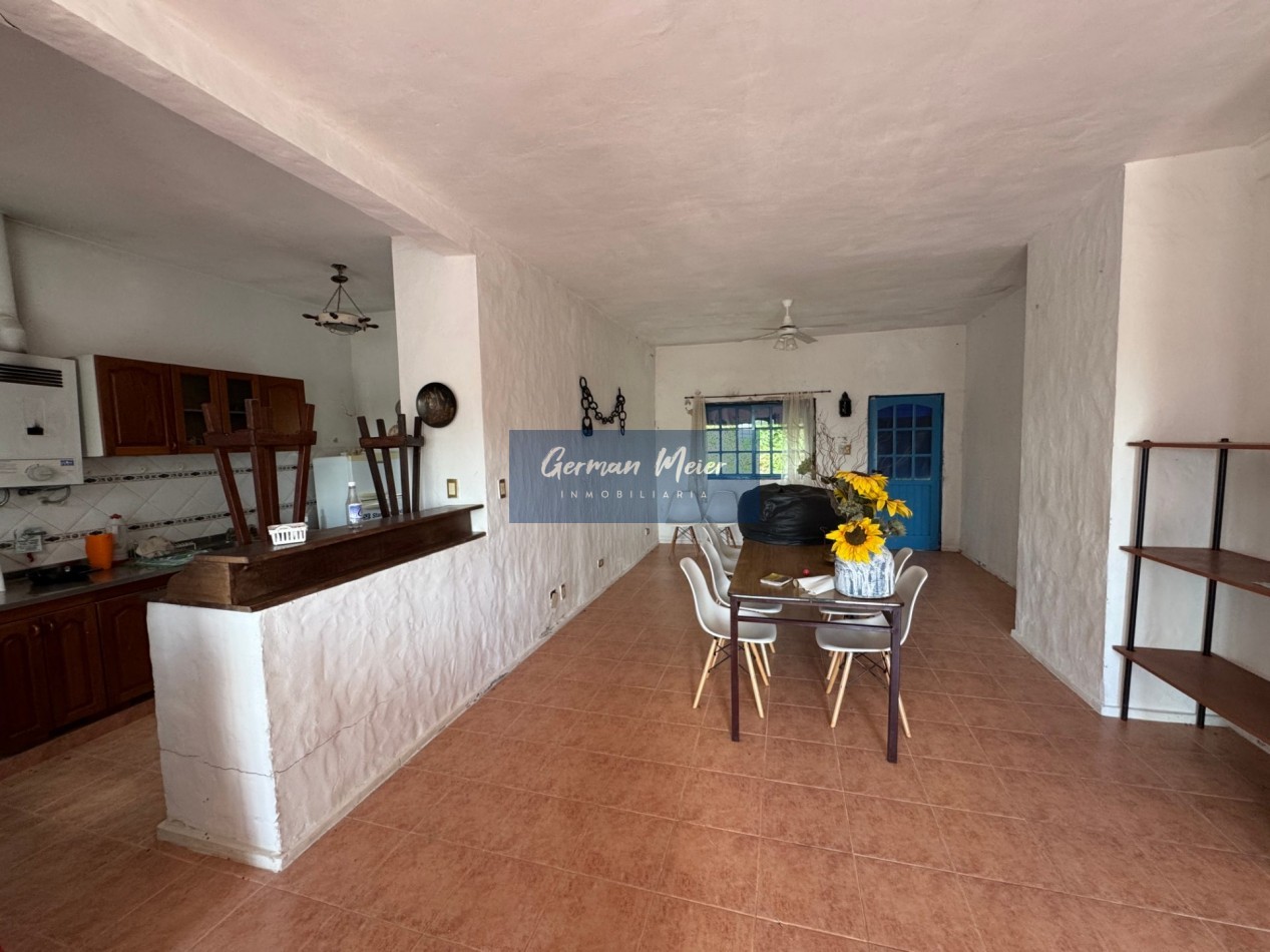 Casa con vista al rio y pileta | A refaccionar | - Frente al camping en Villa Urquiza, Entre Rios