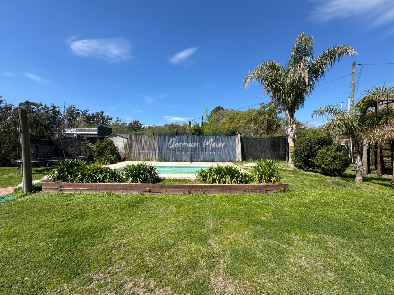 CASA QUINTA CON PISCINA Y AMPLIO TERRENO - SAUCE MONTRULL