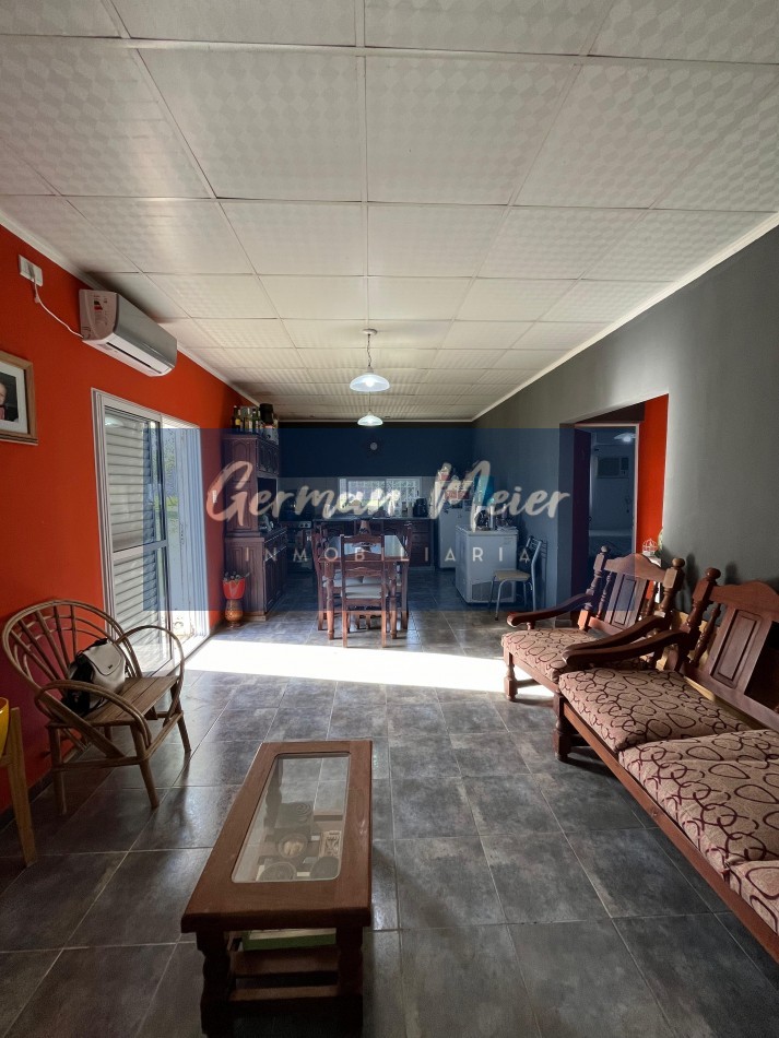 CASA EN VENTA CON AMPLIO PATIO VERDE  En Colonia Avellaneda.