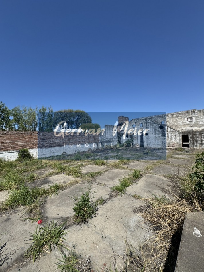 OPORTUNIDAD VENDO AMPLIO TERRENO SOBRE AV. ALMAFUERTE