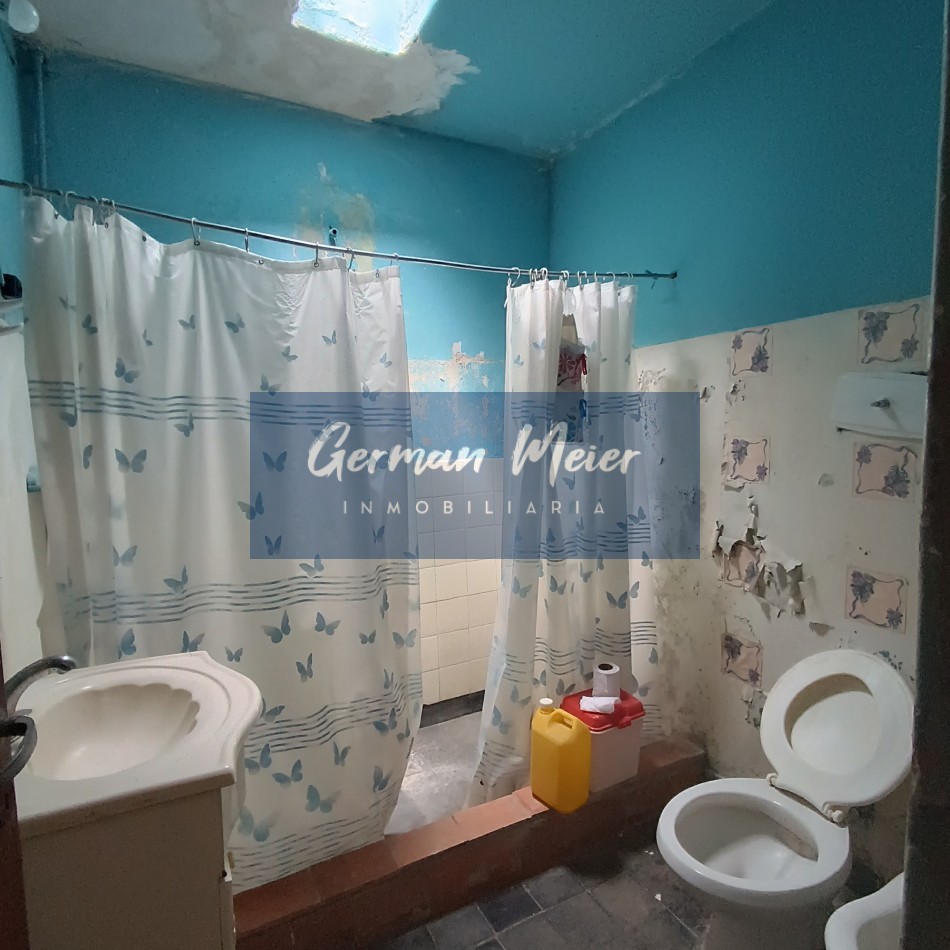 OPORTUNIDAD SE VENDE CASA A REACONDICIONAR