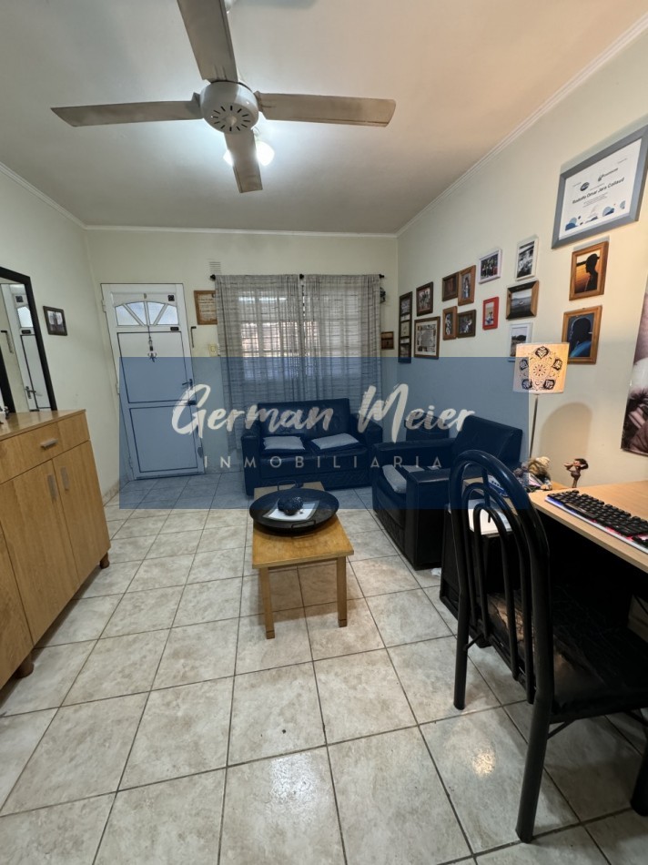 SE VENDE DUPLEX DE 2 DORM. ZONA AV. RAMIREZ Y SAROBE