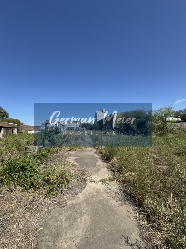 OPORTUNIDAD VENDO AMPLIO TERRENO SOBRE AV. ALMAFUERTE