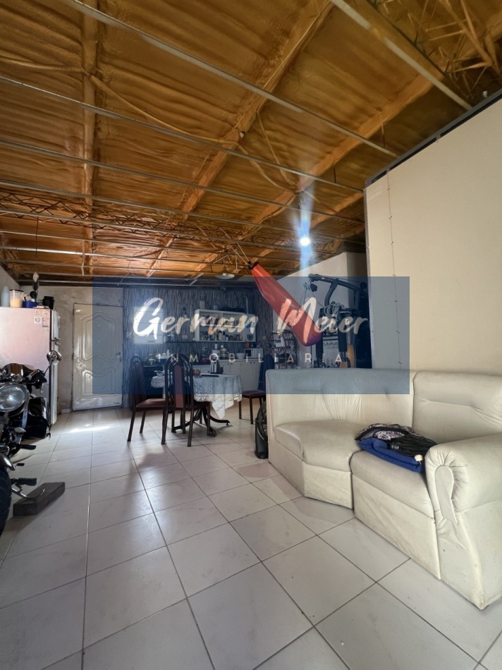 SE VENDE CASA + GALPON