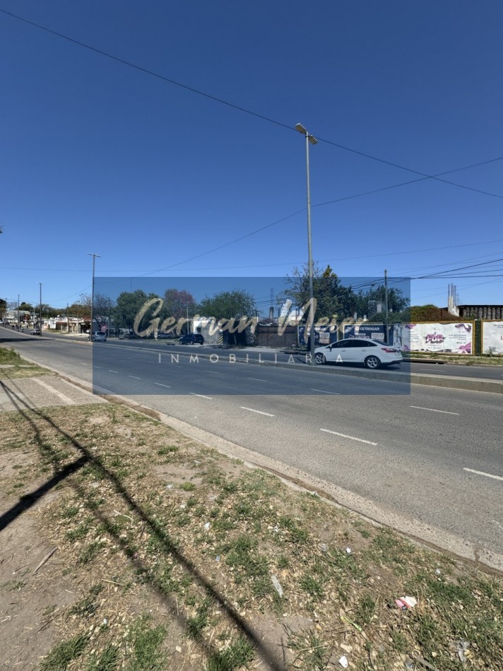 OPORTUNIDAD VENDO AMPLIO TERRENO SOBRE AV. ALMAFUERTE