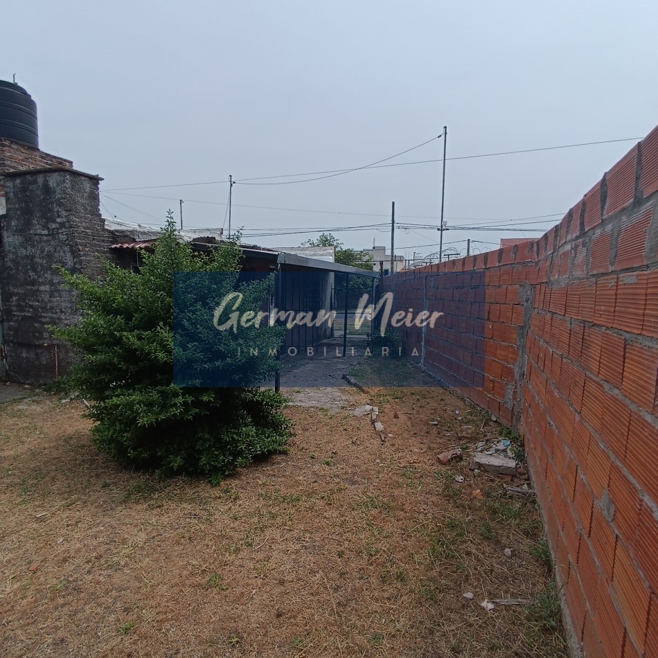 OPORTUNIDAD SE VENDE CASA A REACONDICIONAR