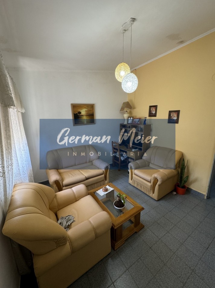 SE VENDE EXCELENTE CASA 2 DORM. ZONA AV. FRIULI Y AV. SAN MARTIN