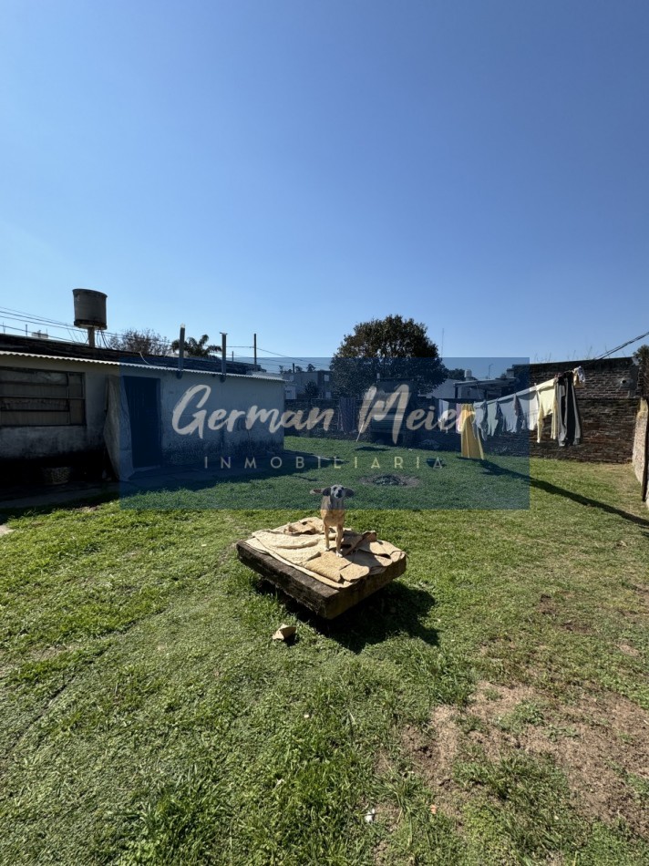 SE VENDE EXCELENTE CASA 2 DORM. ZONA AV. FRIULI Y AV. SAN MARTIN