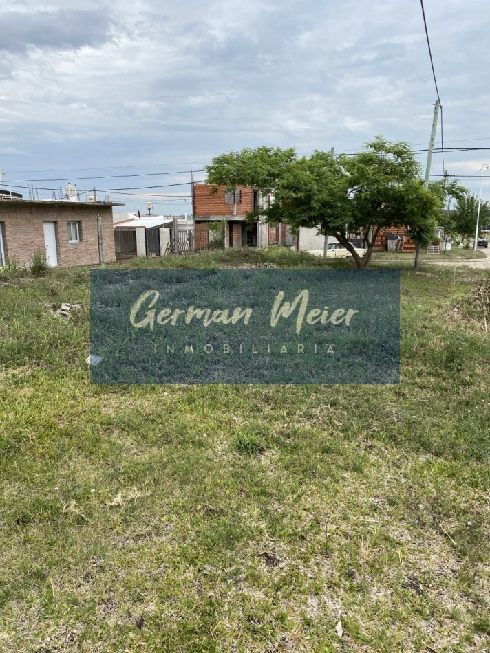 SE VENDE TERRENO EN  SAN BENITO-ALTOS DEL ESTE