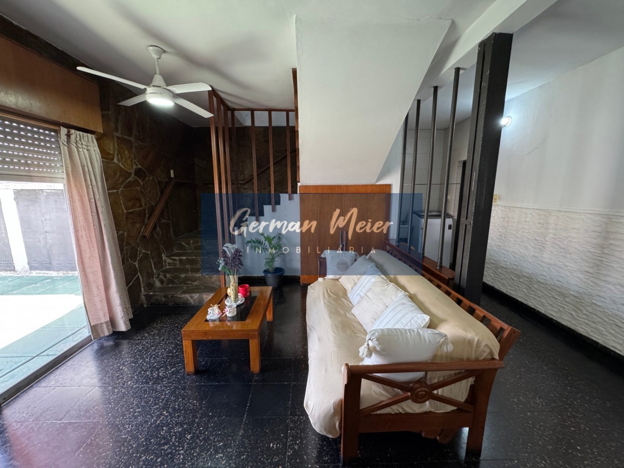 VENTA CASA CENTRICA 4 DORMITORIOS CON PILETA - PARANA
