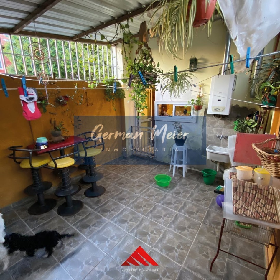 EN VENTA DUPLEX 2 DORMITORIOS EN COMPLEJO CERRADO