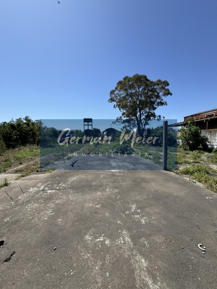 OPORTUNIDAD VENDO AMPLIO TERRENO SOBRE AV. ALMAFUERTE