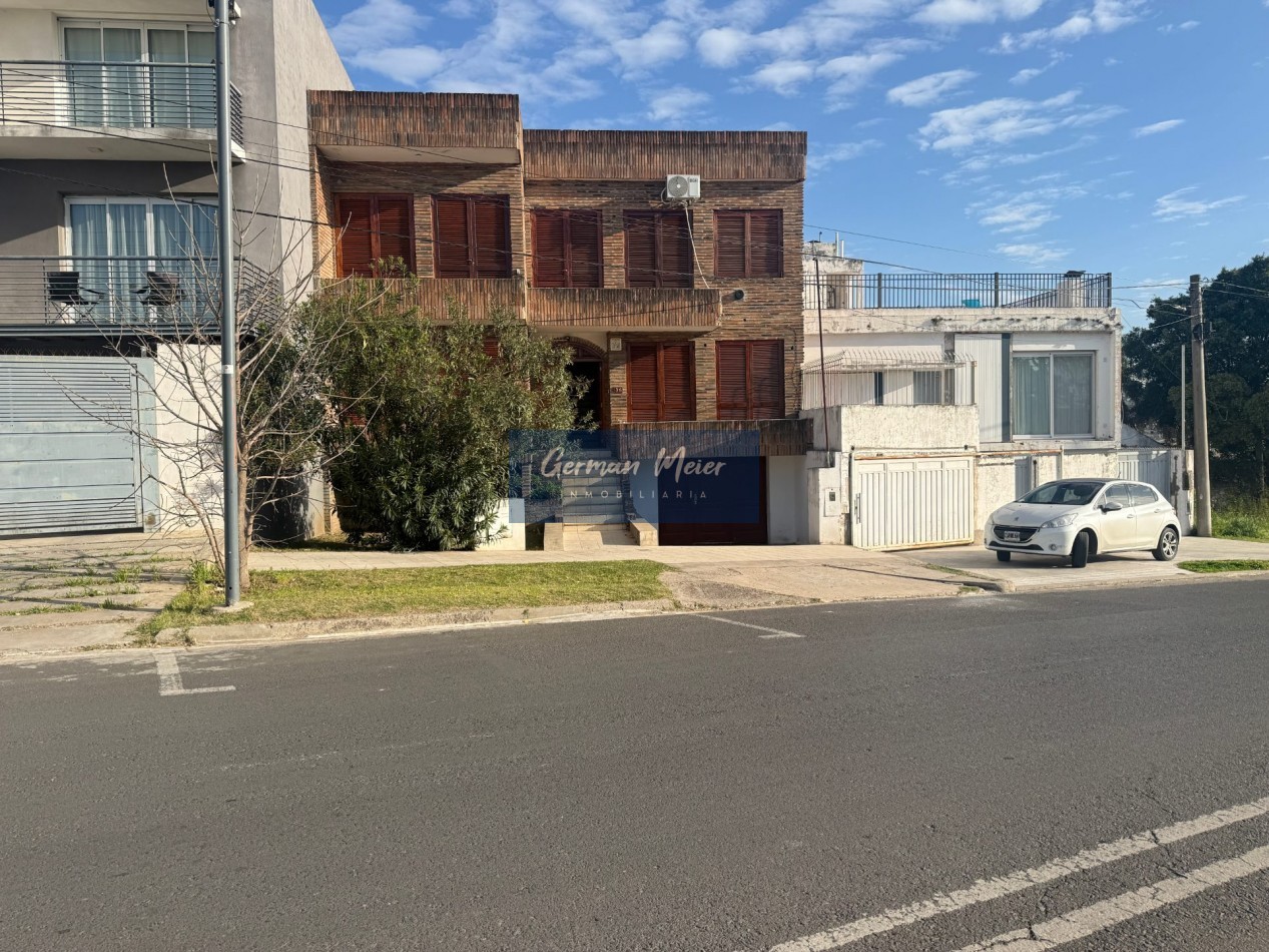🏡 ALQUILER | GRAN CASA DE 3 PLANTAS - ZONA THOMPSON