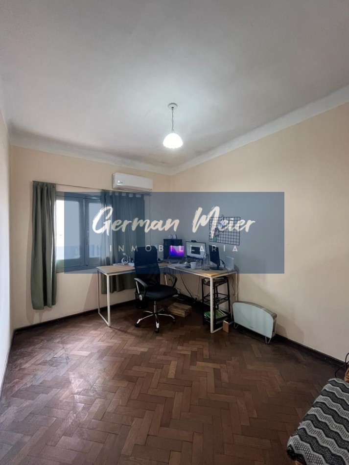 EN VENTA PROPIEDAD CENTRICA EN PLANTA ALTA CON LOCAL COMERCIAL