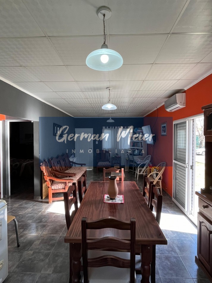CASA EN VENTA CON AMPLIO PATIO VERDE  En Colonia Avellaneda.