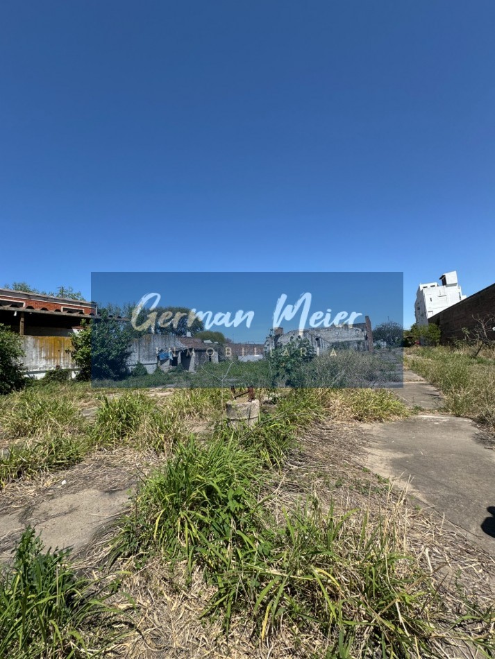 VENDO AMPLIO TERRENO SOBRE AV. ALMAFUERTE