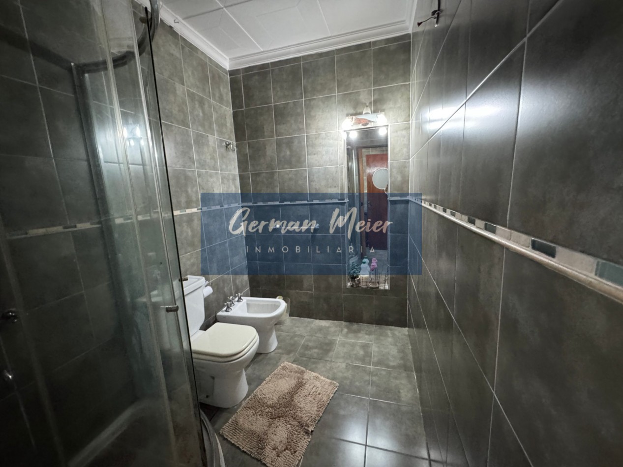 VENTA CASA CENTRICA 4 DORMITORIOS CON PILETA - PARANA