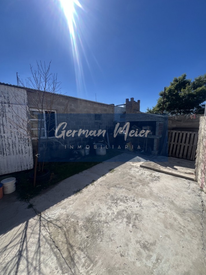 SE VENDE CASA + GALPON
