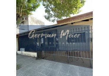 SE VENDE CASA ZONA AV EJERCITO Y GUTIERREZ