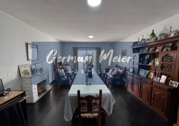 VENTA CASA CENTRICA 4 DORMITORIOS CON PILETA - PARANA